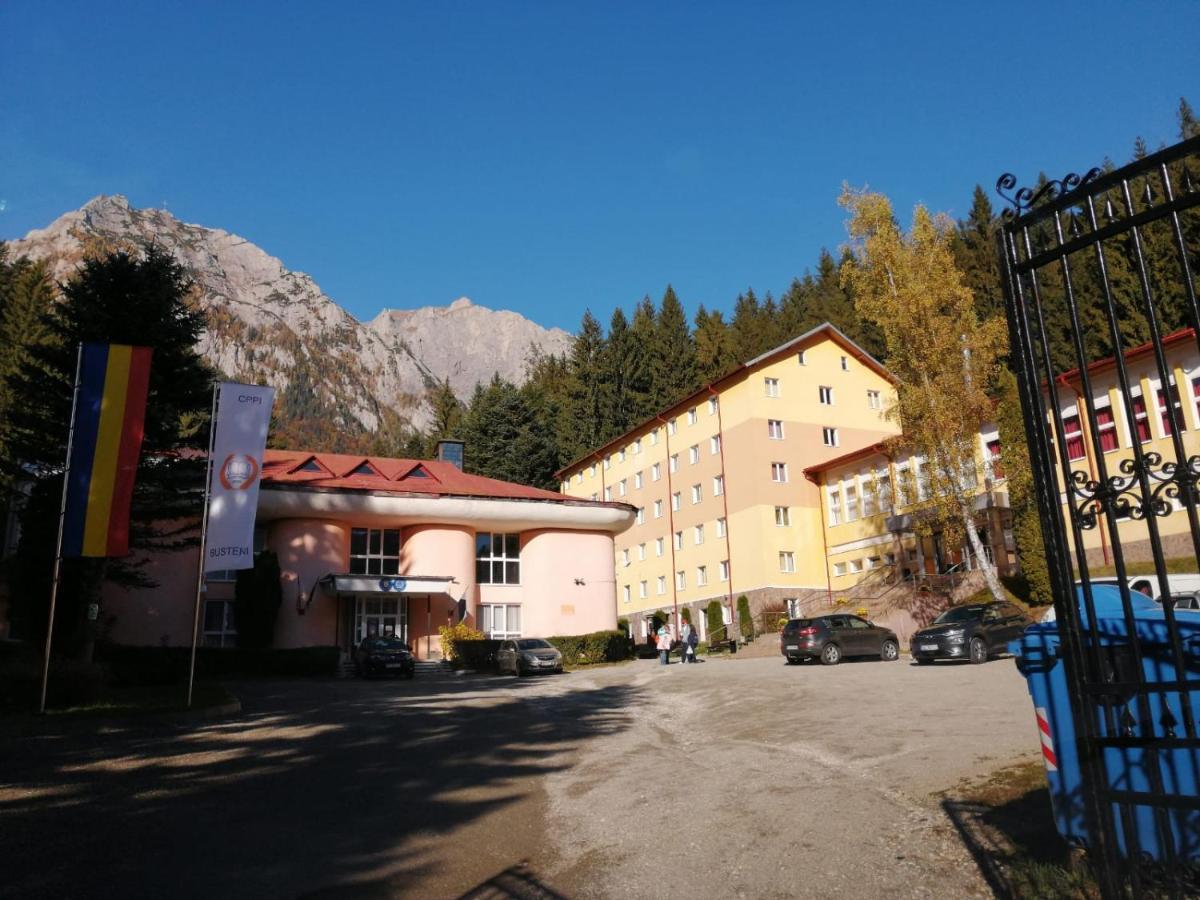 Hostel Cppi Nord Busteni Exterior photo