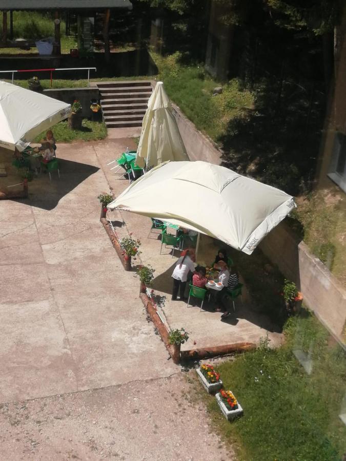Hostel Cppi Nord Busteni Exterior photo